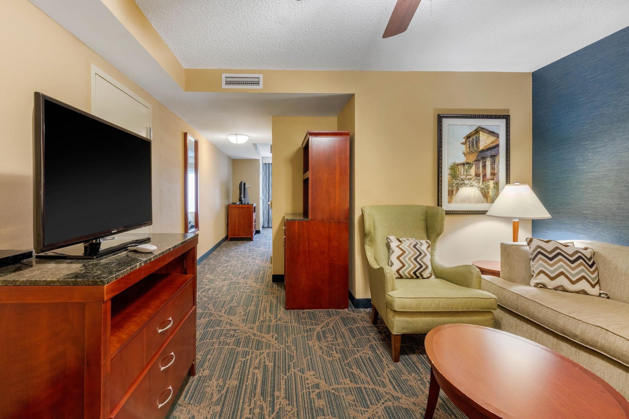 Hilton Garden Inn Tupelo Exterior photo