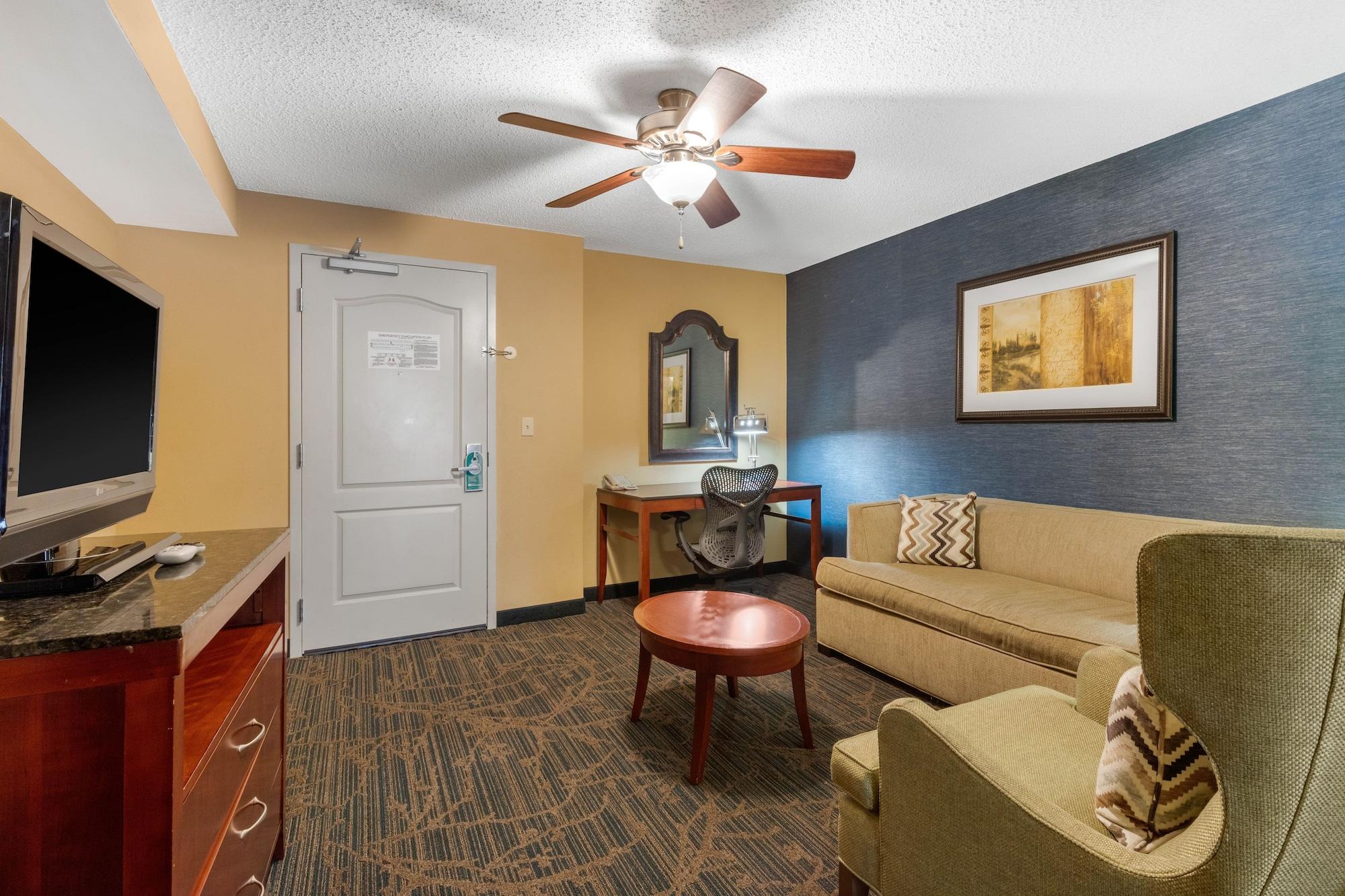 Hilton Garden Inn Tupelo Exterior photo