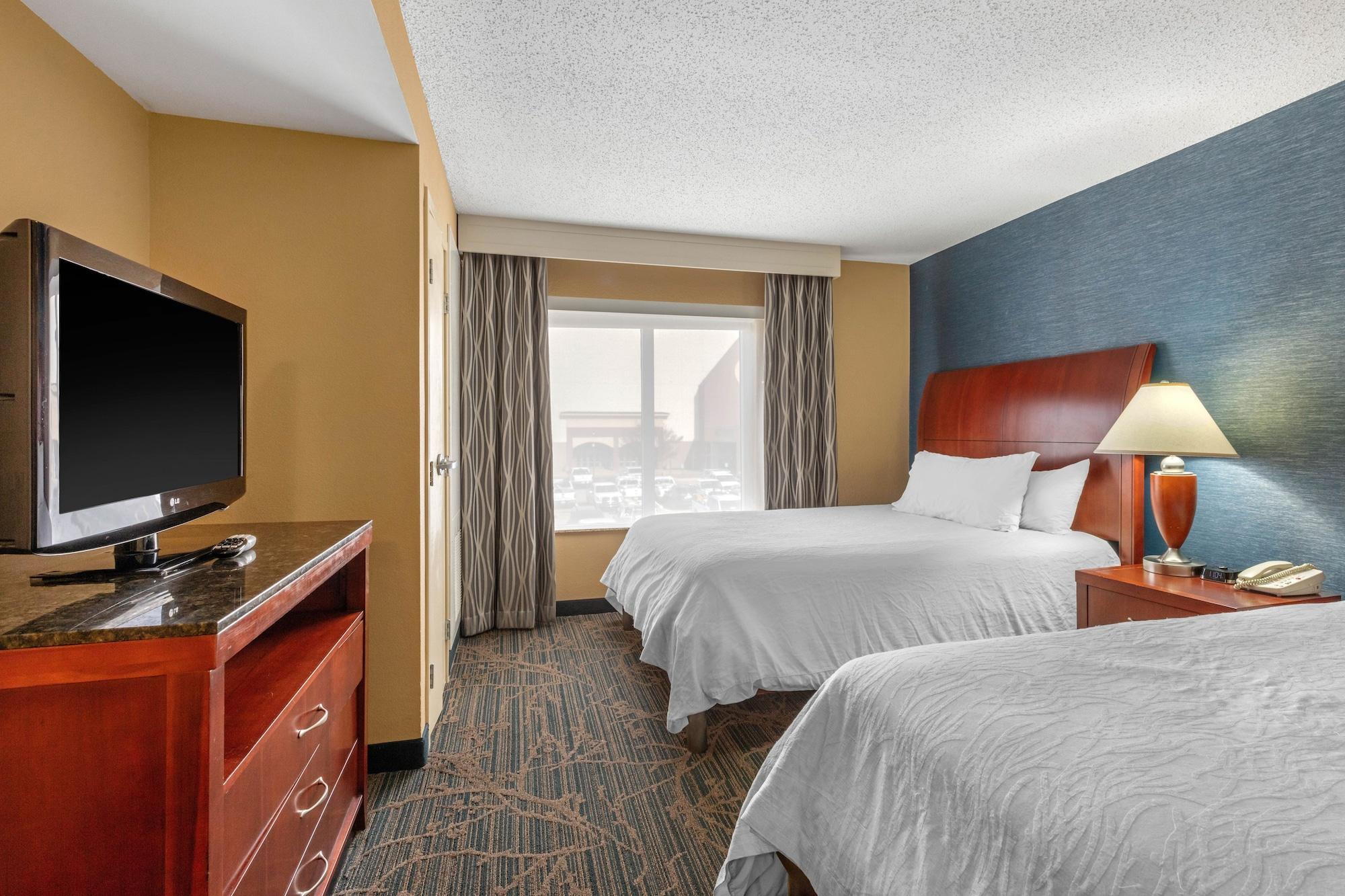 Hilton Garden Inn Tupelo Exterior photo