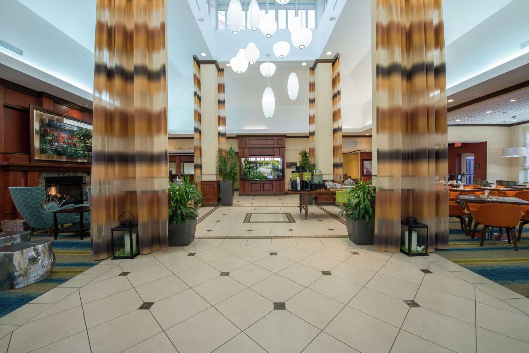 Hilton Garden Inn Tupelo Exterior photo