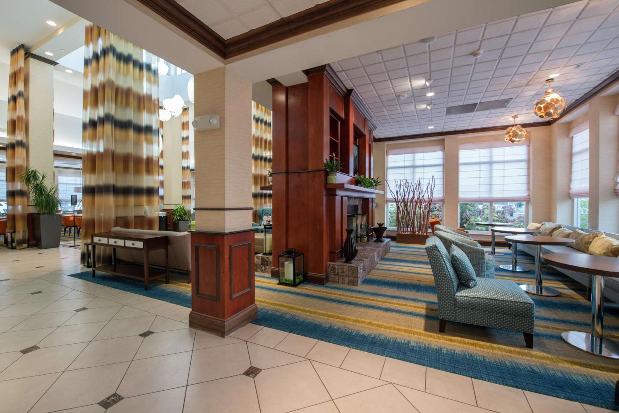 Hilton Garden Inn Tupelo Exterior photo