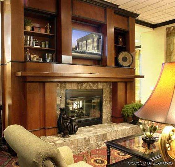 Hilton Garden Inn Tupelo Interior photo
